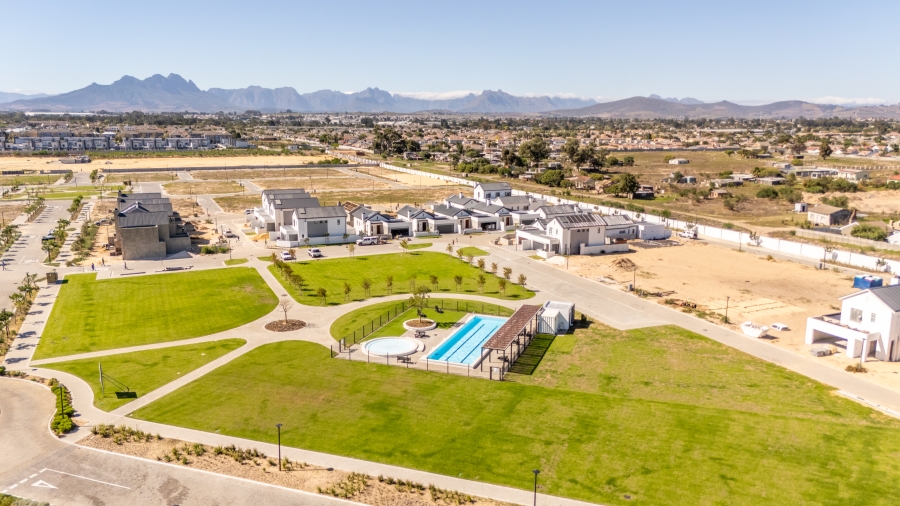 To Let 3 Bedroom Property for Rent in Le Coste Estate Western Cape